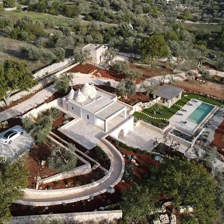 Trulli Dibernia With Panoramic View *