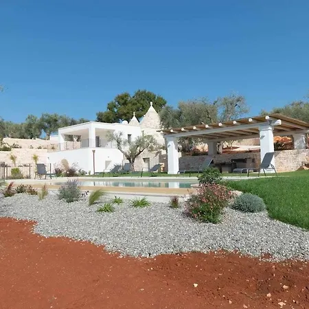Trulli Dibernia With Panoramic View *