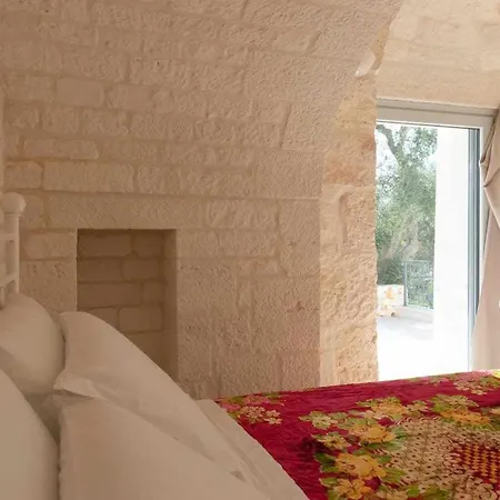 Trulli Dibernia With Panoramic View 布林迪西